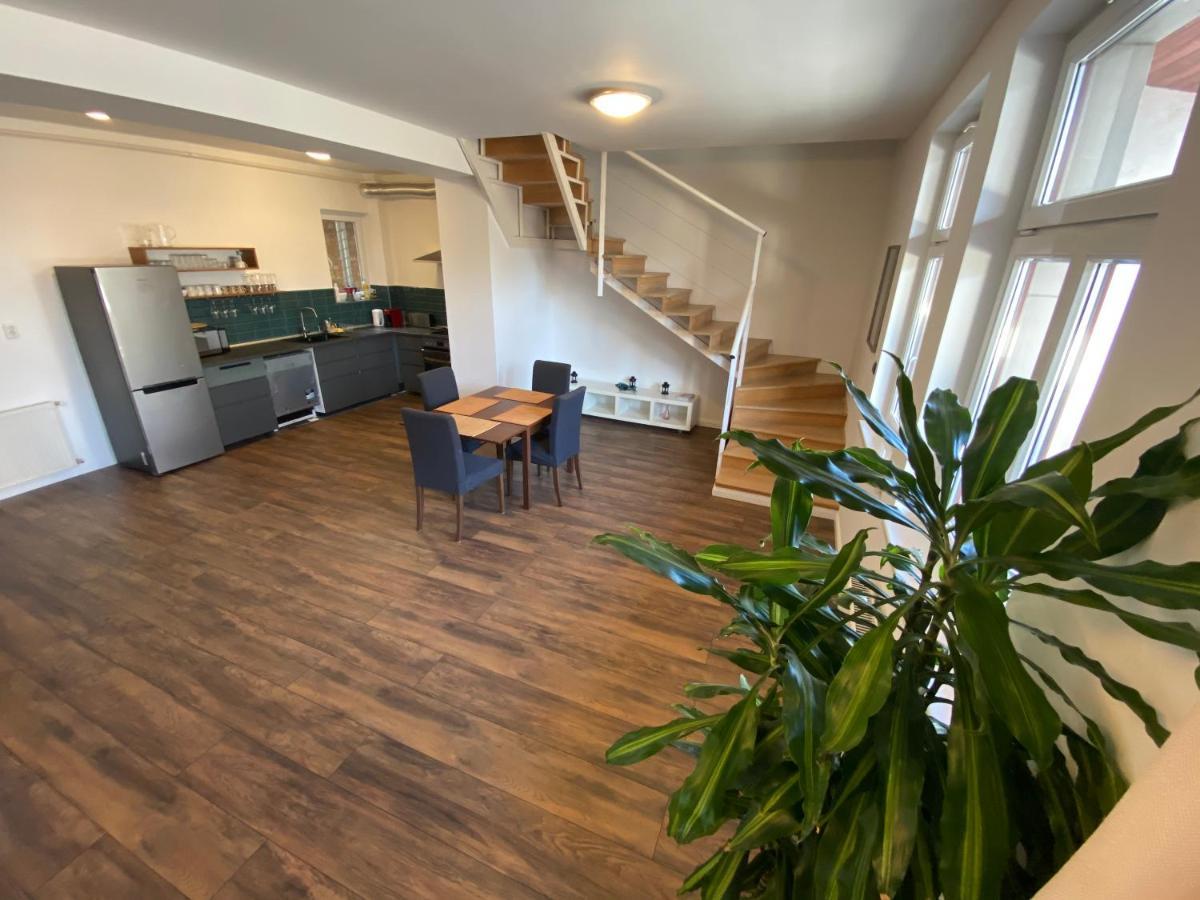 2 Bedroom 107 M2 Loft With Balcony Будапеща Екстериор снимка