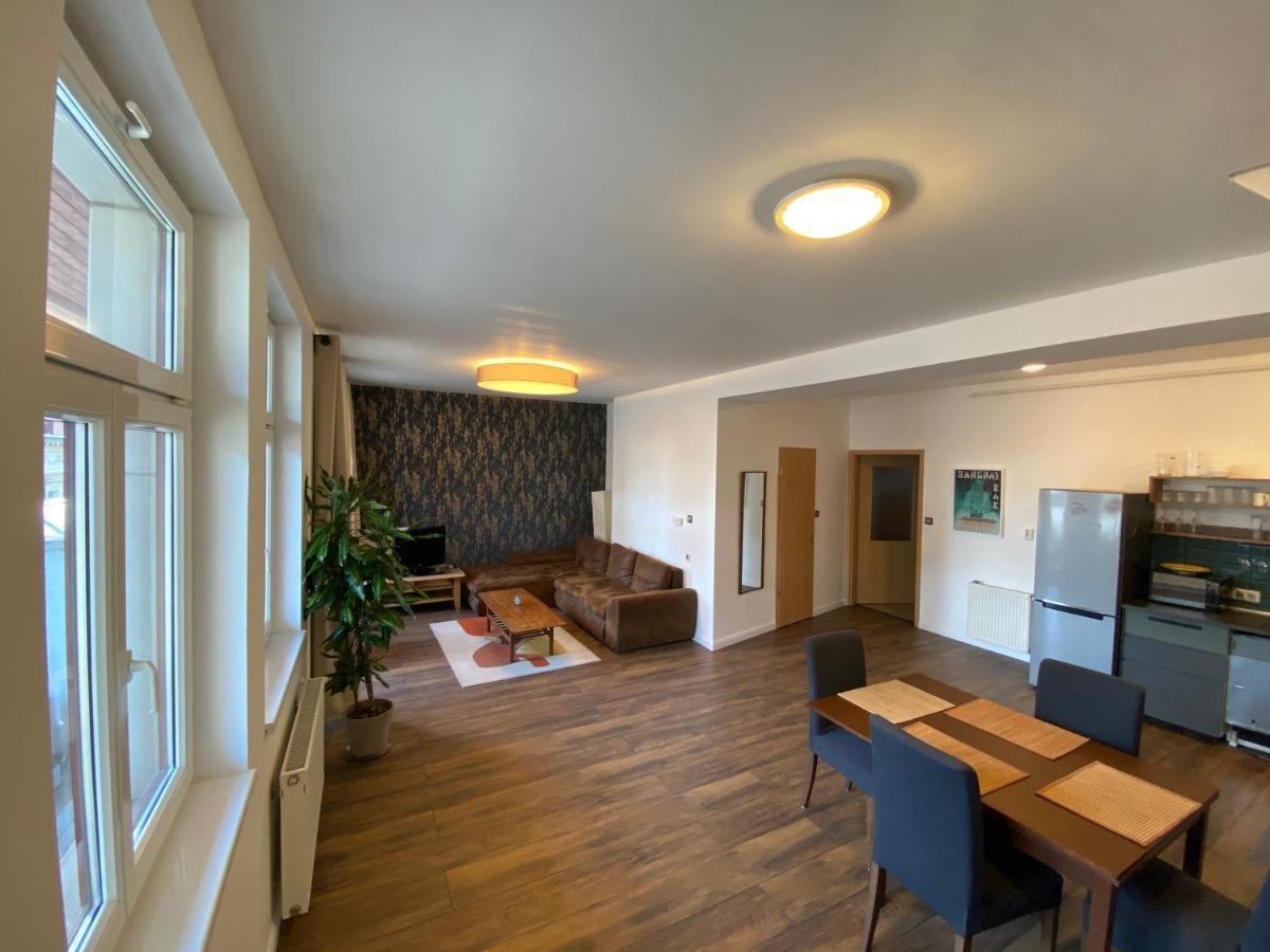 2 Bedroom 107 M2 Loft With Balcony Будапеща Екстериор снимка
